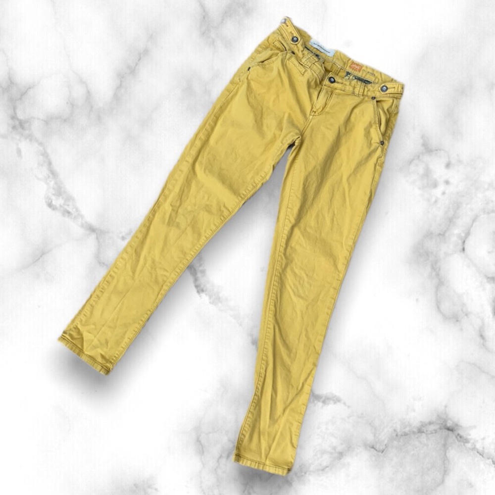 Anthropology pilcro hyphen fit jeans